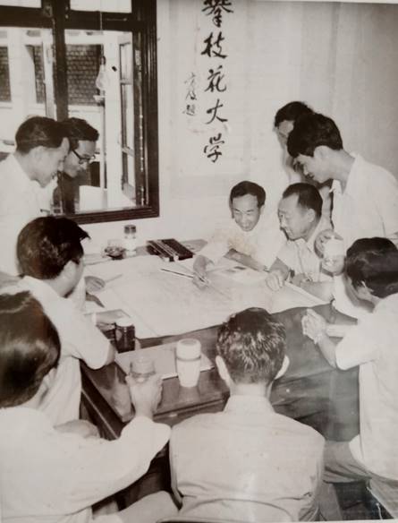http://kyxy.pzhu.cn/__local/8/77/3B/C0D701C86CB5AF1E213783F49C2_1153B0C0_7858.jpg