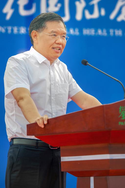 市委书记李建勤出席开学典礼并讲话